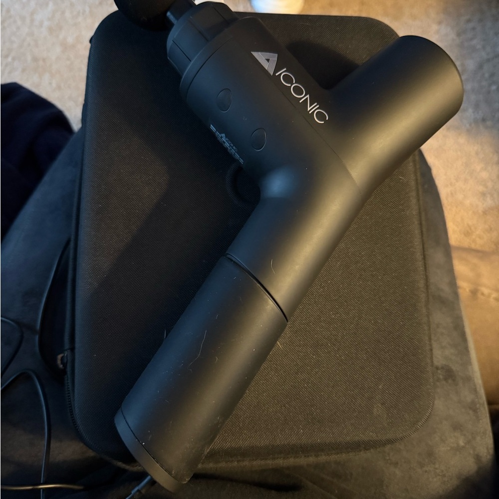 ICONIC Black Massage Gun